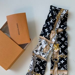 Louis Vuitton scarf